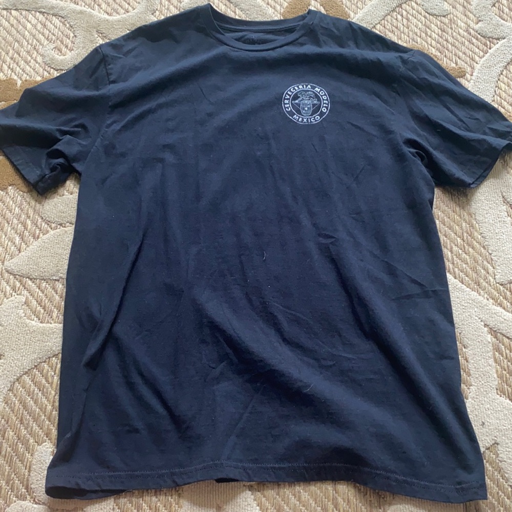 Black men’s t shirt